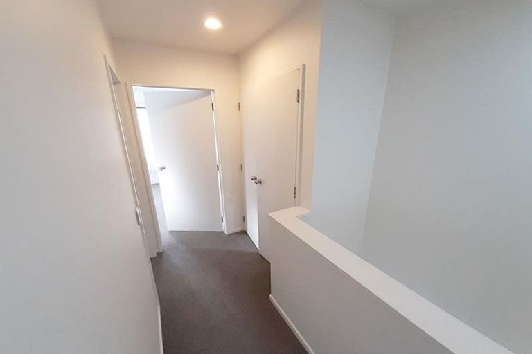 Photo of property in 2726/10 John Jennings Drive, Oteha, Auckland, 0632