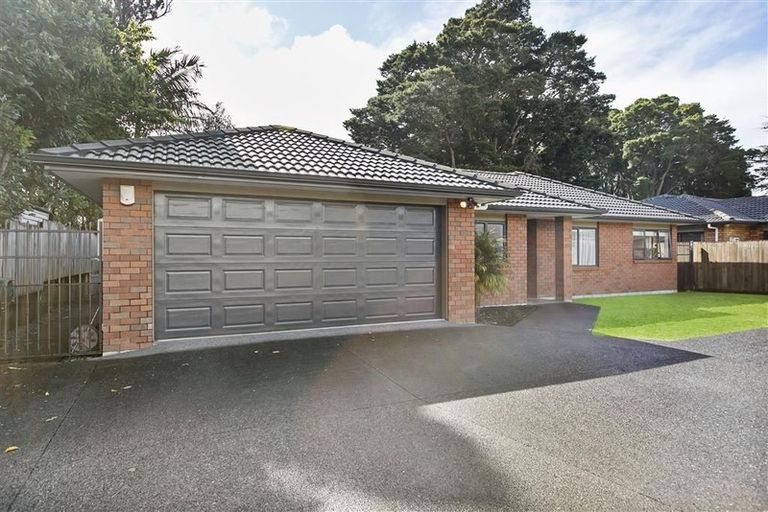 Photo of property in 17a Callis Avenue, Opaheke, Papakura, 2113