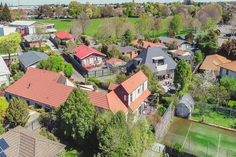 Photo of property in 2/45 Lochee Road, Upper Riccarton, Christchurch, 8041