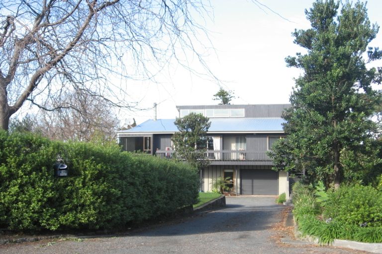 Photo of property in 1a Cameron Terrace, Bluff Hill, Napier, 4110