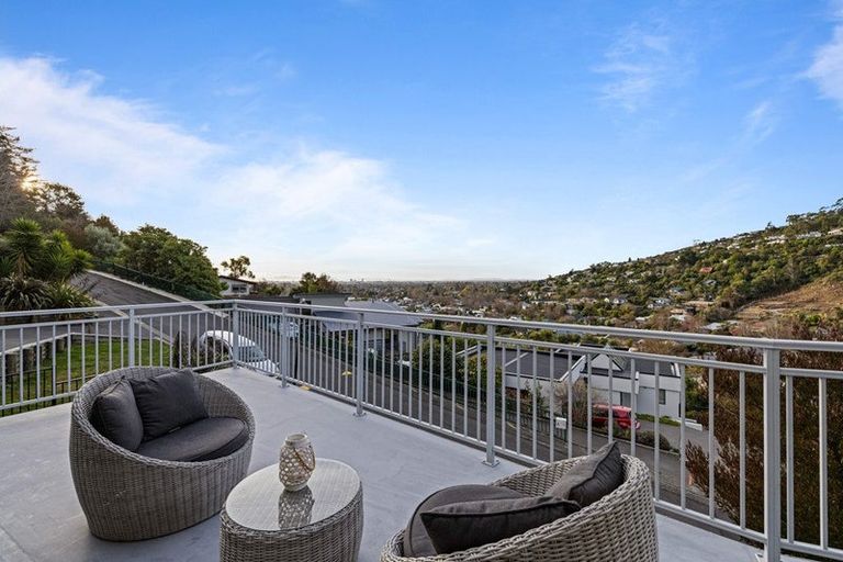 Photo of property in 5 Emerald Lane, Cashmere, Christchurch, 8022