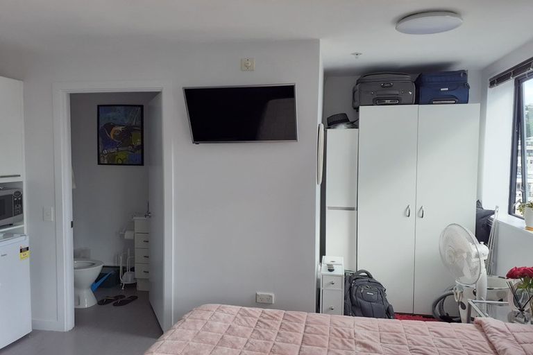 Photo of property in Southern Cross Apartments, 501/35 Abel Smith Street, Te Aro, Wellington, 6011