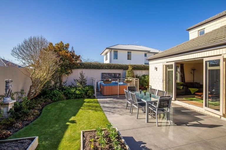 Photo of property in 1 Richard Seddon Drive, Northwood, Christchurch, 8051