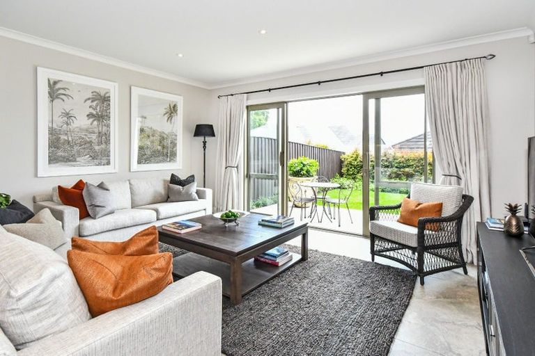 Photo of property in 6 Francesco Drive, Karaka, Papakura, 2113