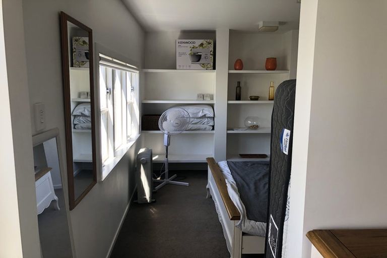 Photo of property in 35 North Terrace, Kelburn, Wellington, 6012