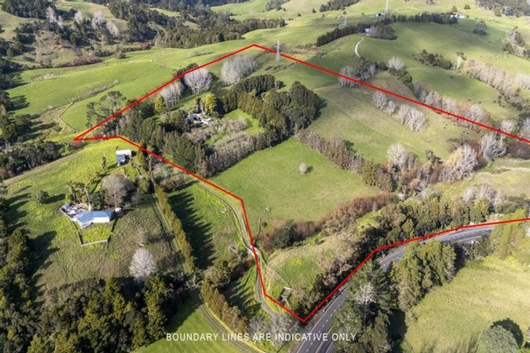 Photo of property in 1812 Kaipara Coast Highway, Kaukapakapa, 0984