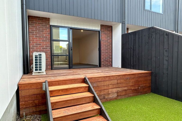 Photo of property in 2/4 Mcleod Street, Richmond, Christchurch, 8013