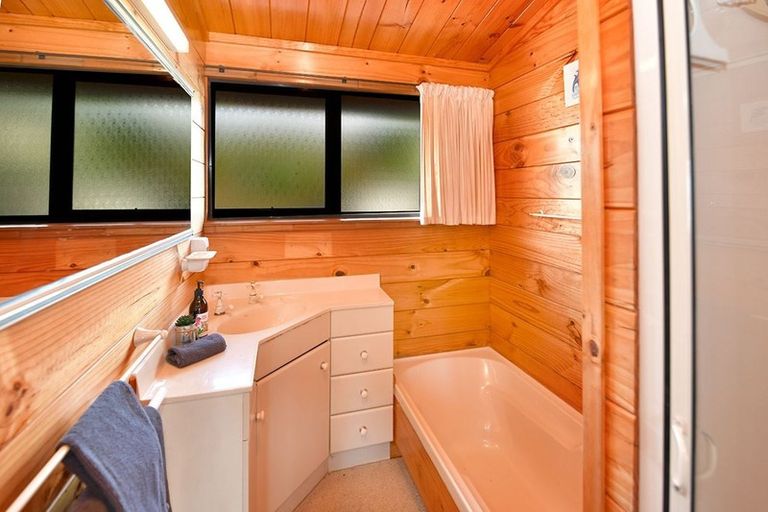 Photo of property in 7 Awatere Place, Snells Beach, 0920