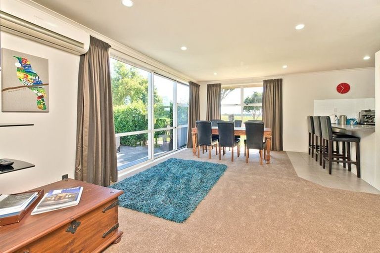 Photo of property in 28 Figaro Crescent, Takanini, 2112