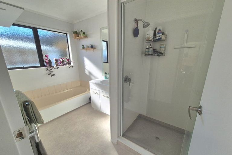 Photo of property in 2 Freyberg Street, Waterloo, Lower Hutt, 5011