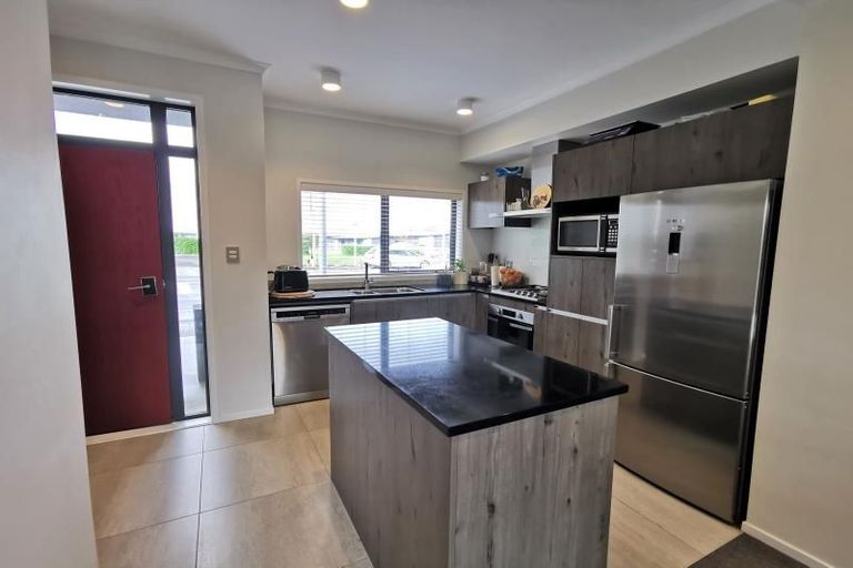 Photo of property in 176 Hobsonville Point Road, Hobsonville, Auckland, 0616