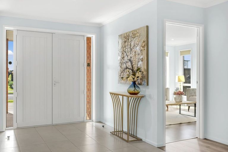 Photo of property in 31 Paso Fino Crescent, Karaka, Papakura, 2113