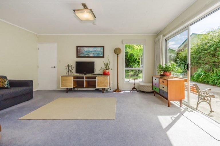 Photo of property in 3a Arthur Grove, Waikanae, 5036