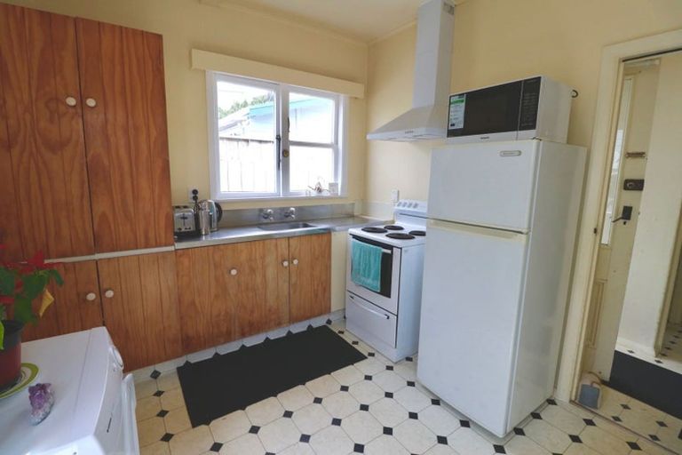 Photo of property in 2/31 Tahi Street, Miramar, Wellington, 6022