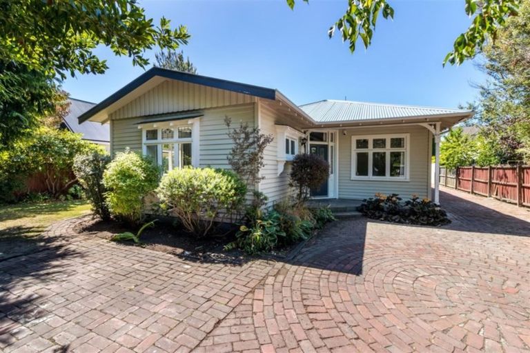 Photo of property in 98 Idris Road, Bryndwr, Christchurch, 8052
