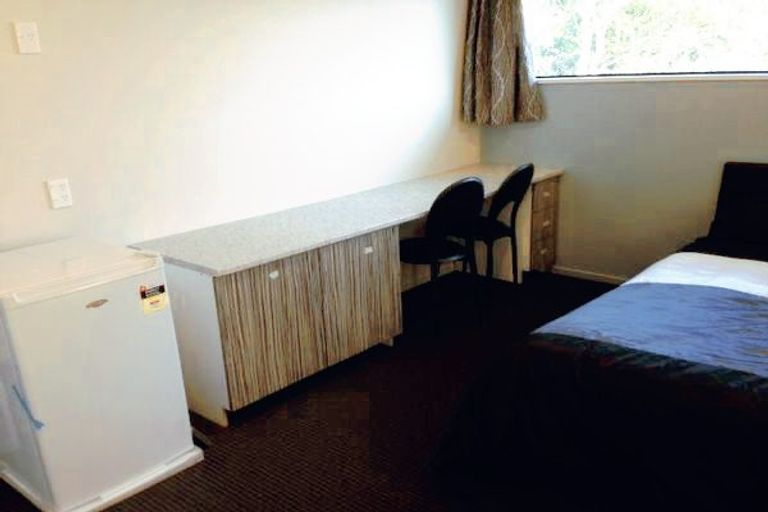 Photo of property in 42 Newnham Terrace, Upper Riccarton, Christchurch, 8041