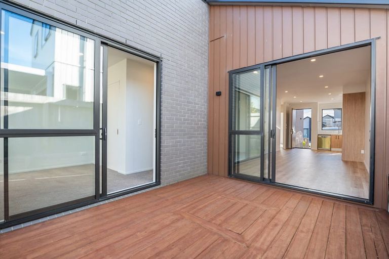 Photo of property in 63 Horokaka Street, Massey, Auckland, 0614