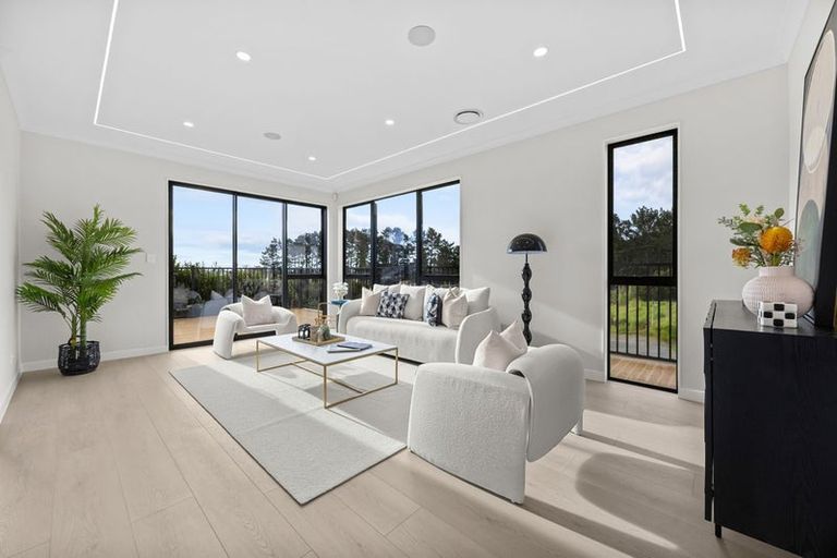 Photo of property in 17 Bremner Ridge Street, Flat Bush, Auckland, 2019