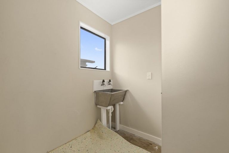 Photo of property in 2 Tania Crescent, Western Heights, Rotorua, 3015