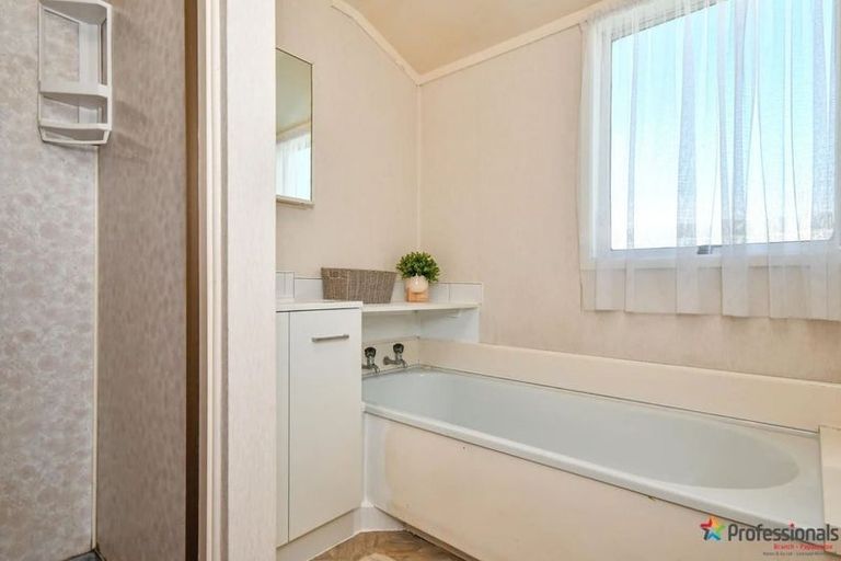 Photo of property in 7 Bluewater Place, Wattle Downs, Auckland, 2103