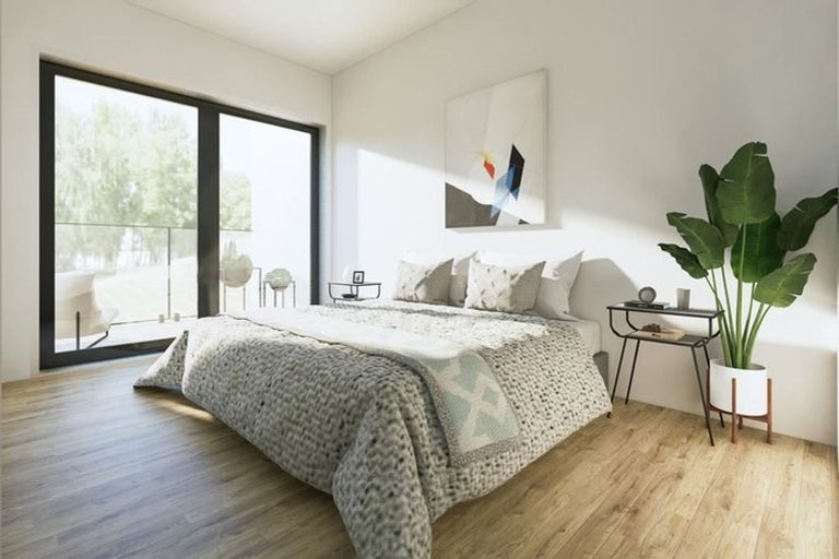 Photo of property in 18 Newington Road, Henderson, Auckland, 0612