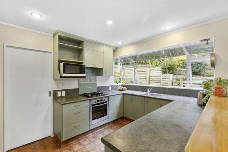 Photo of property in 10 Jasons Place, Churton Park, Wellington, 6037
