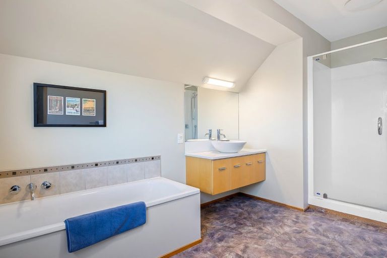 Photo of property in 1/63 Idris Road, Fendalton, Christchurch, 8052