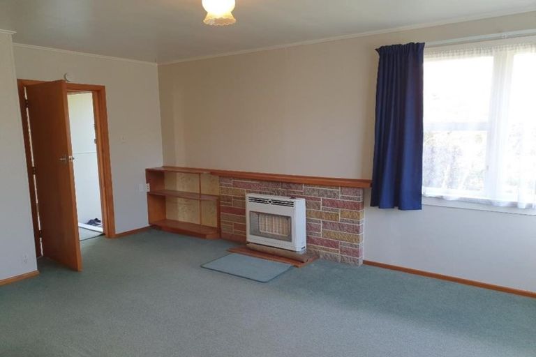 Photo of property in 6 Wiremu Place, Blagdon, New Plymouth, 4310