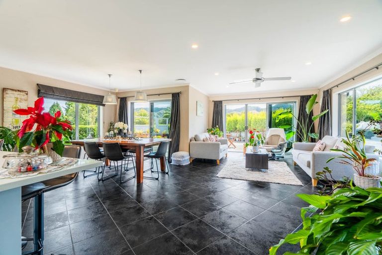 Photo of property in 21 Parker Road, Huntly, 3771