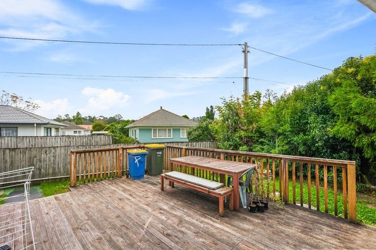 Photo of property in 5 Bittern Place, Henderson, Auckland, 0610