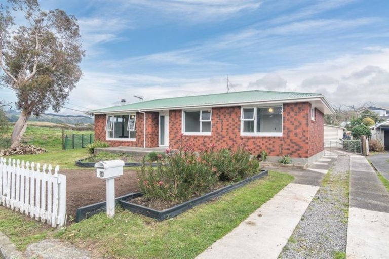 Photo of property in 24 Titoki Road, Raumati Beach, Paraparaumu, 5032