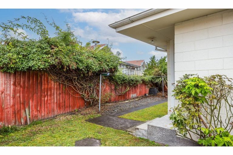 Photo of property in 3/93a Middlepark Road, Sockburn, Christchurch, 8042