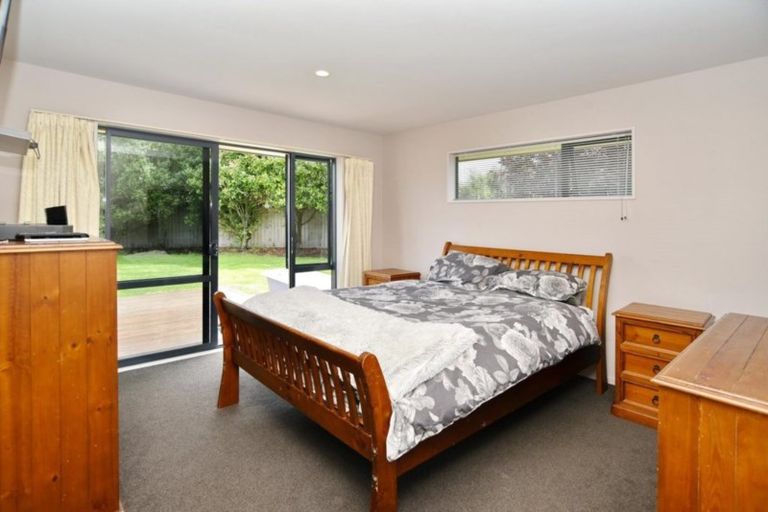 Photo of property in 6 Matson Close, Rangiora, 7400