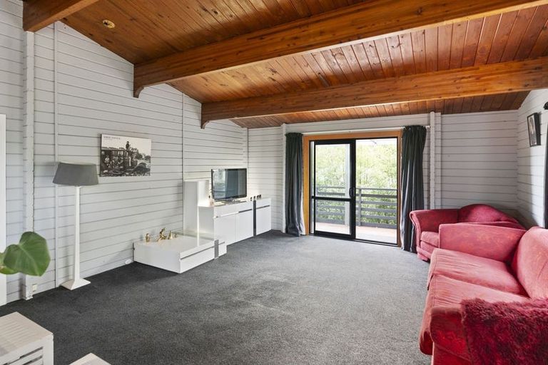 Photo of property in 12 Woodend Road, Woodend, 7610