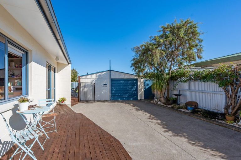 Photo of property in 27 Holyrood Street, Taradale, Napier, 4112