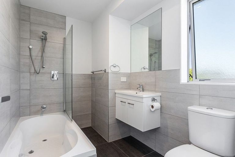 Photo of property in 83 Riverside Road, Orewa, 0931