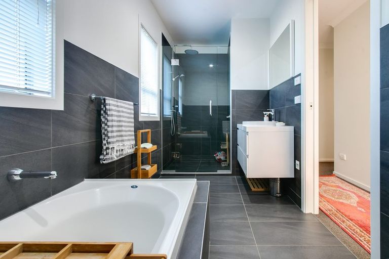 Photo of property in 20 Windsor Terrace, Taradale, Napier, 4112