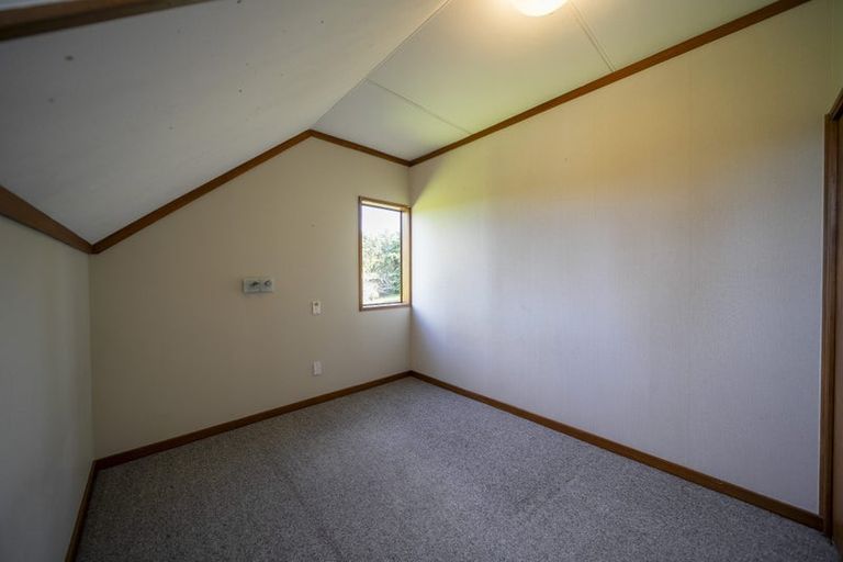 Photo of property in 72 Bush Street, Lumsden, 9730