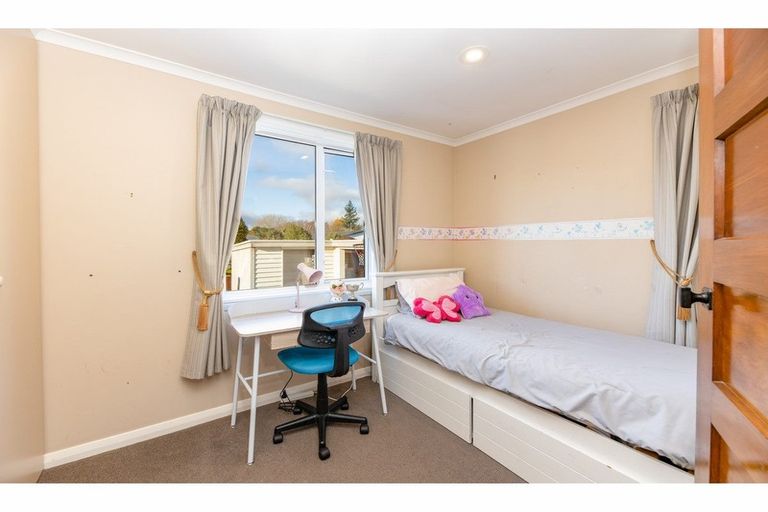 Photo of property in 8 Lindon Street, Rangiora, 7400