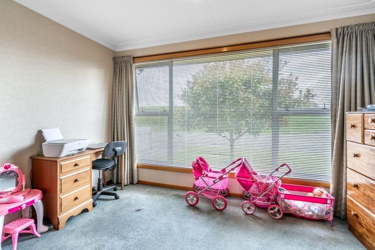 Photo of property in 63 Huron Street, East Gore, Gore, 9710