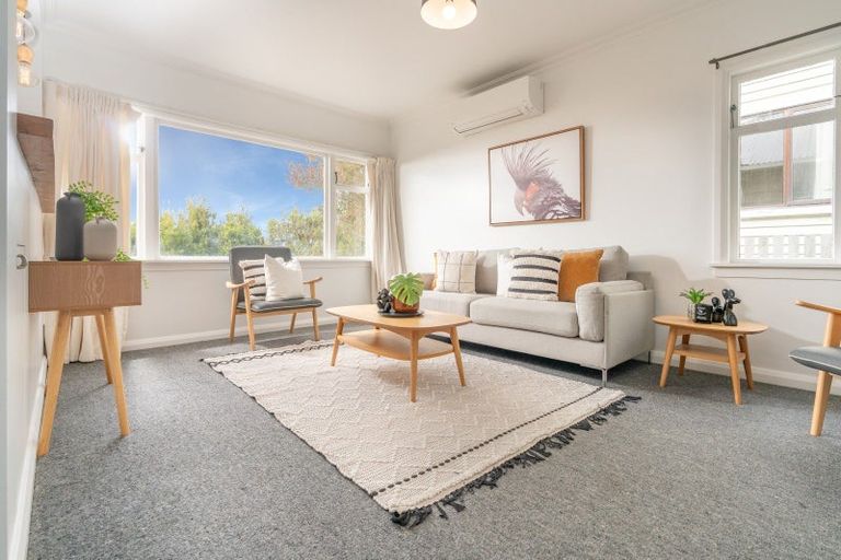 Photo of property in 22 Whaui Street, Vogeltown, Wellington, 6021