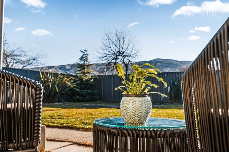 Photo of property in 100 Waenga Drive, Cromwell, 9310