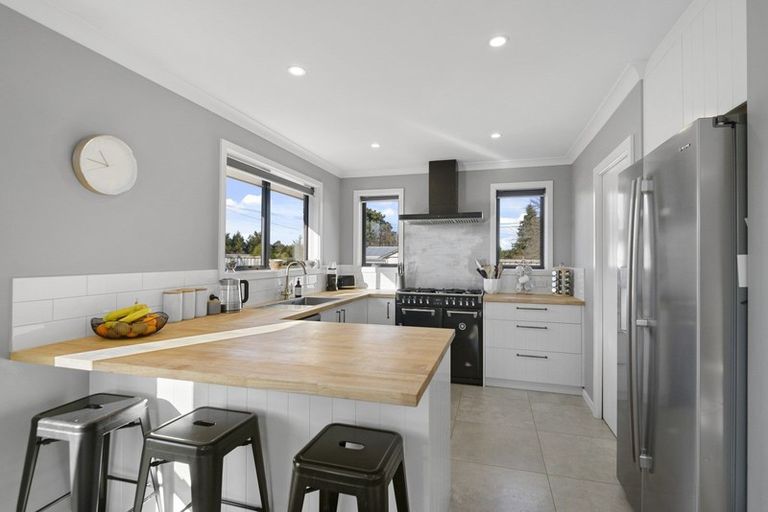 Photo of property in 24 King Street, Coalgate, 7673