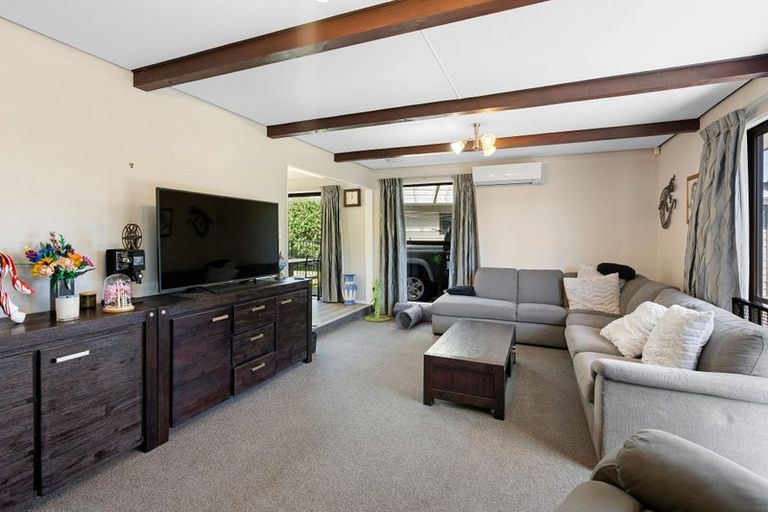 Photo of property in 14 Matipo Street, Levin, 5510