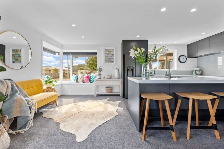 Photo of property in 7b Beach Road, Omata, New Plymouth, 4374