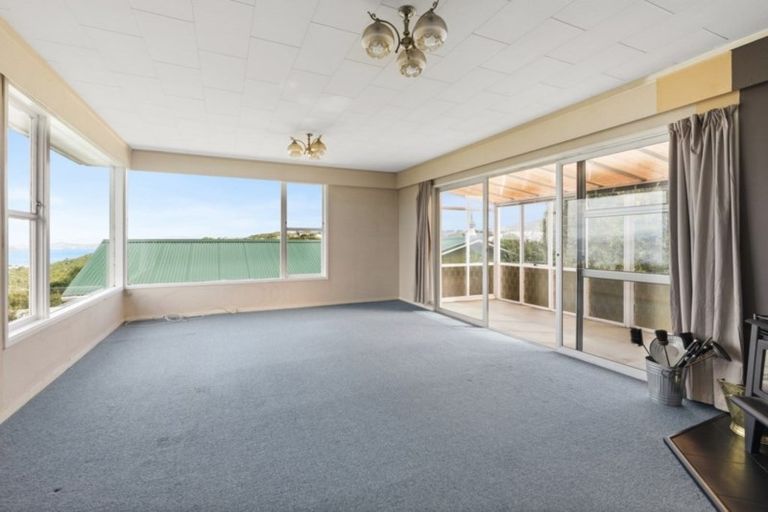 Photo of property in 9 Oakleigh Street, Maungaraki, Lower Hutt, 5010
