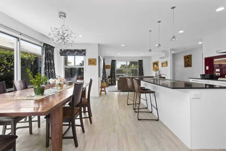 Photo of property in 41 Sandwich Road, St Andrews, Hamilton, 3200