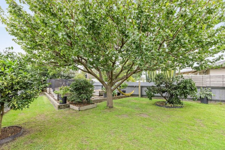 Photo of property in 3 Dockery Avenue, Onekawa, Napier, 4110