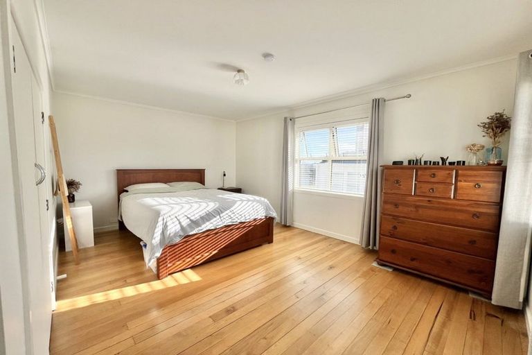 Photo of property in 10 Green Road, Panmure, Auckland, 1072