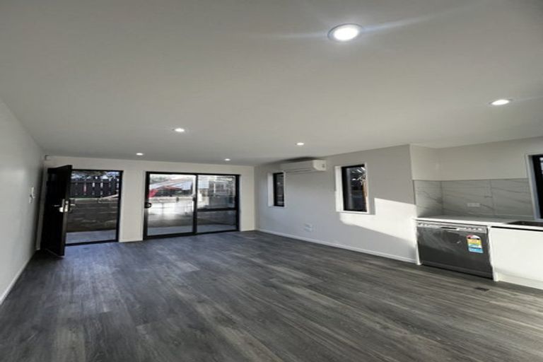 Photo of property in 47 Coniston Avenue, Te Atatu South, Auckland, 0610